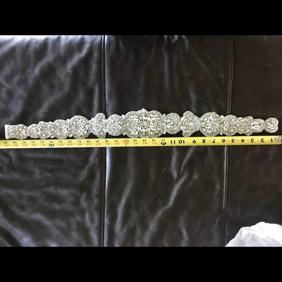 LAST CHANCE SALE!!Justin Alexander crystal belt 💗 - Picture 3 of 8